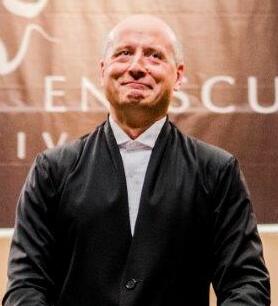 Enescu Festival, CC BY-SA 4.0, via Wikimedia Commons Paavo Jarvi tickets